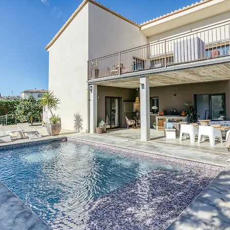 Lujosa Casa Con Piscina Zona Golf *