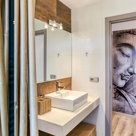 Hébergement de vacances Lujosa Casa Con Piscina Zona Golf